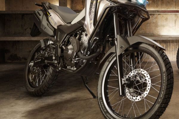Nova XRE 300 Sahara no Brasil Especificações