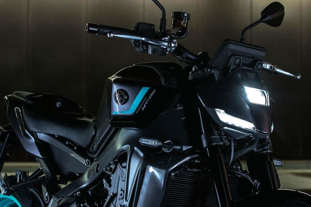 Nova Yamaha MT-09 2024 Farol
