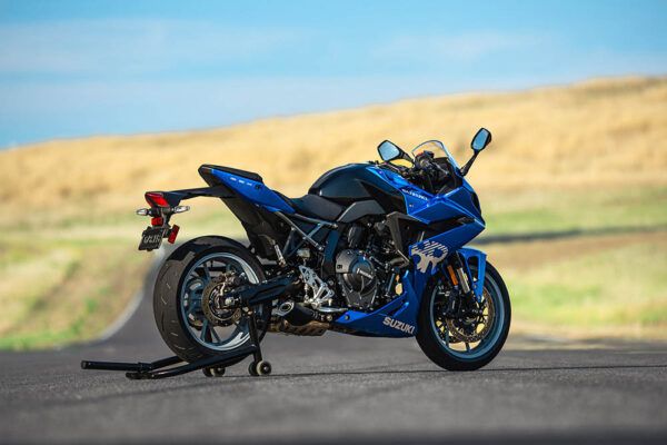 Suzuki GSX 8R 1