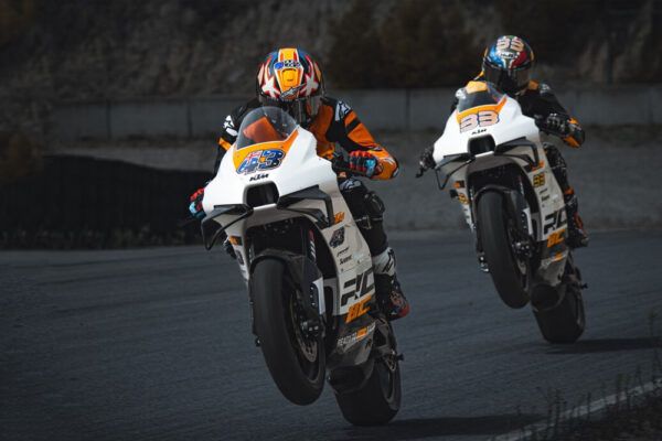 KTM RC 8C 2024