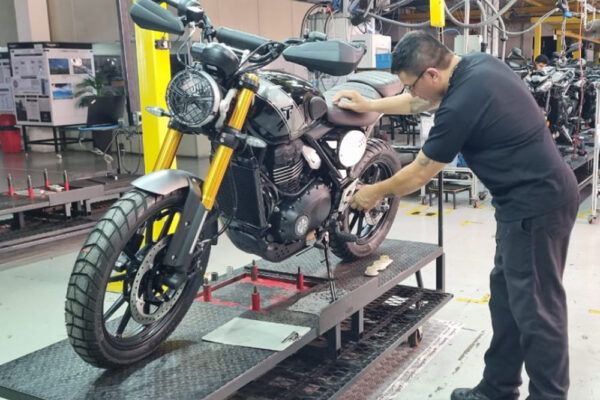 Triumph Scrambler 400 Fabrica Manaus