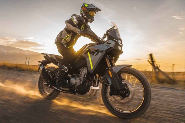 CFMOTO 450MT 1