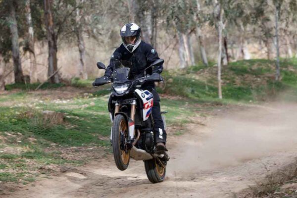 BMW F 900 GS 1
