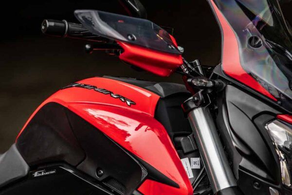 Bajaj Dominar 400 2025 2