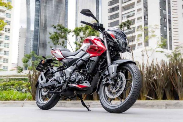 Bajaj Dominar NS 160 2026