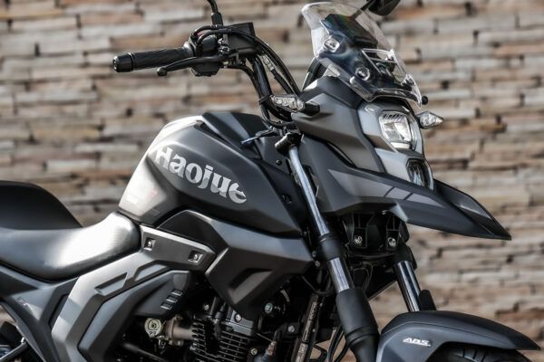 Haojue DL 160 no Brasil Preto