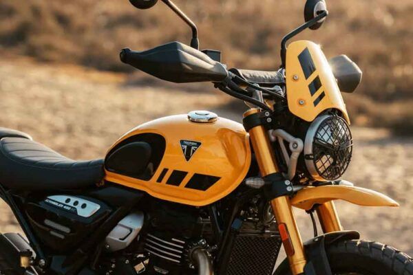 Triumph Scrambler 400 XC 4