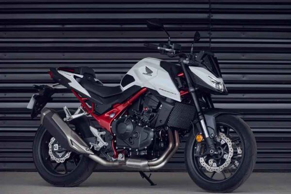 Honda Hornet 750 2025