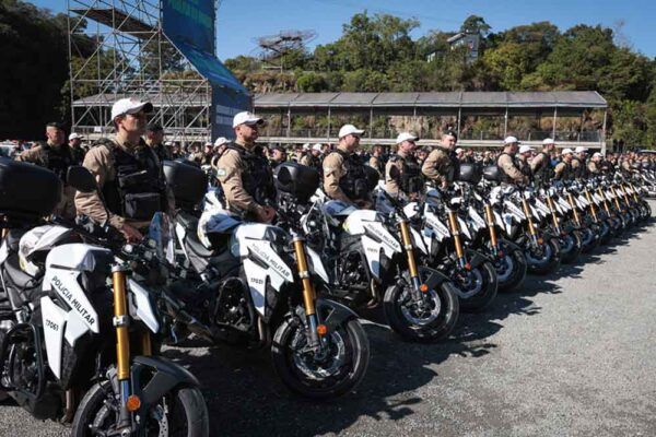PM do Parana Suzuki GSX S1000 2