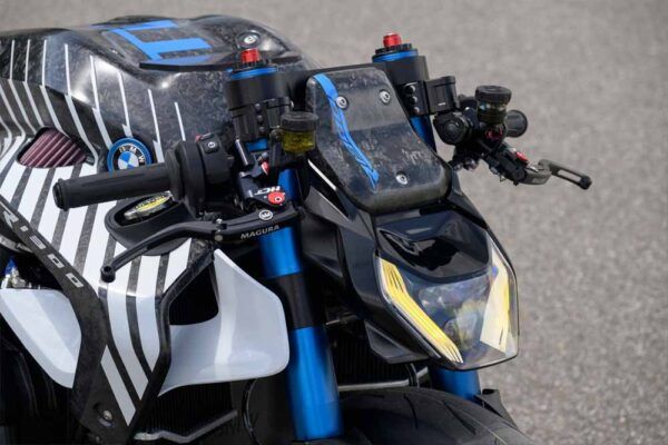 BMW R 1300 R Titan 3