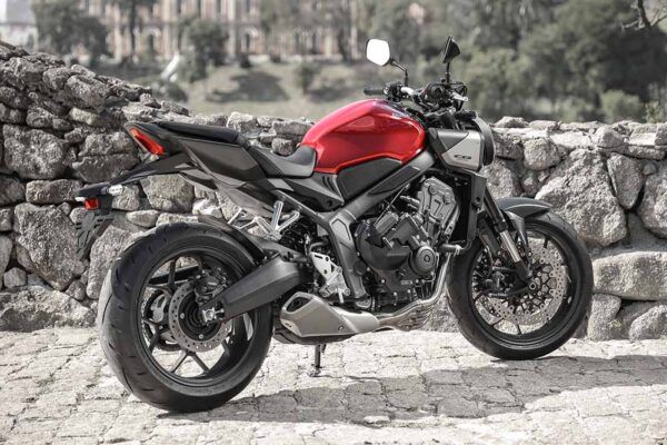 Honda CB 650R E Clutch 2026 vermelha