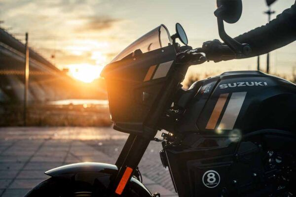 Suzuki GSX 8TT 1