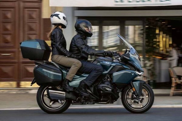 BMW R 1300 RT 2026 1