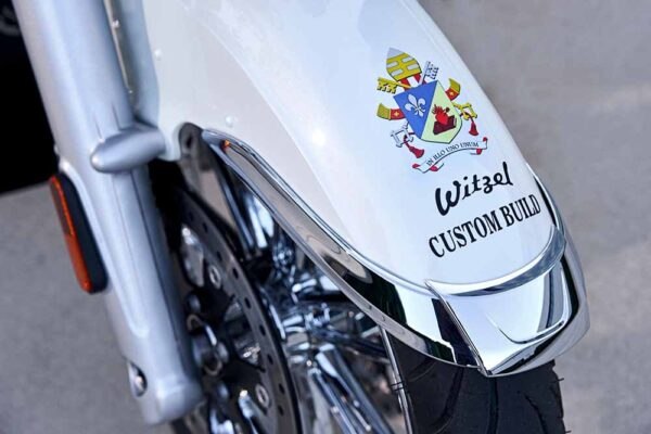 Moto do Papa Leao XIV BMW R 18 3