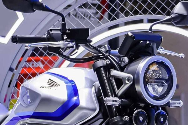 Honda CB 500 Super Four 2025 2