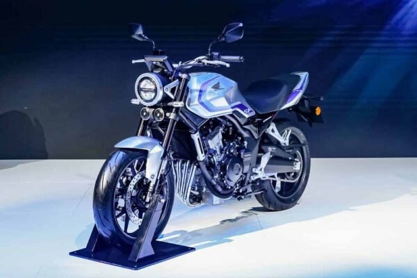 Honda CB 500 Super Four 2025