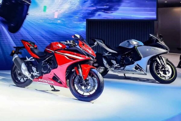 Honda CBR 500R Four 1