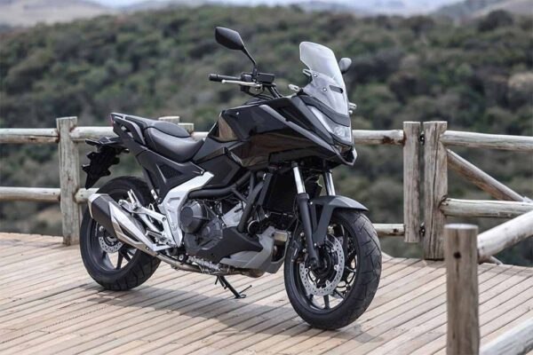 Honda NC750X 2026 4