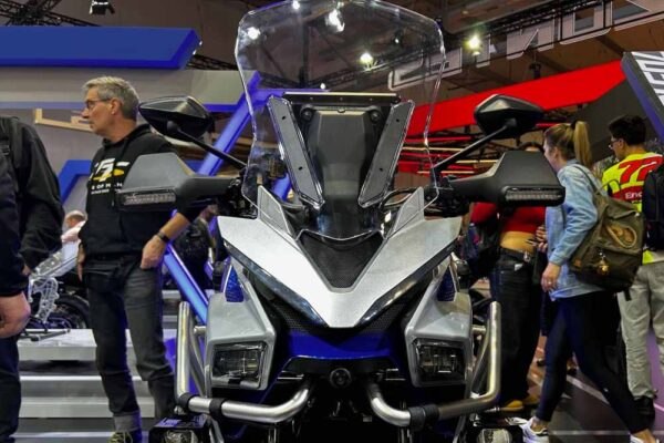 Nova Zontes ZT703-T 2026, Cai Bem No Brasil? | Motorede