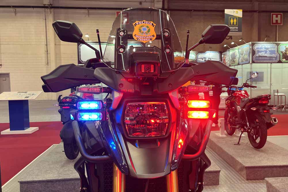 Motos de polícia, Suzuki MobiCan faz reconhecimento facial e leitura de placas