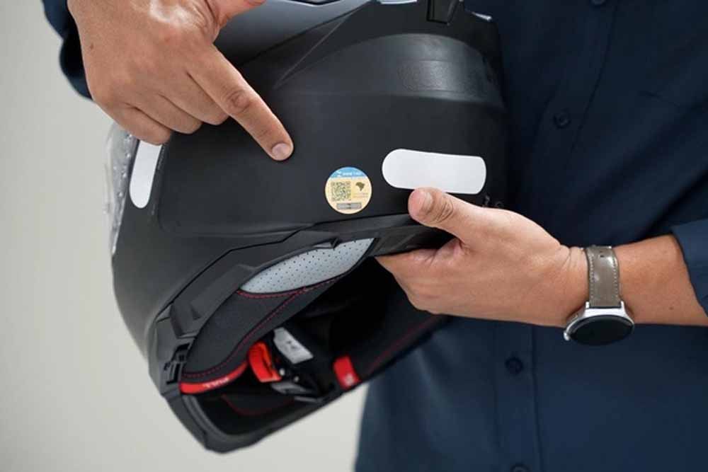 Novo selo do Inmetro para capacetes, Veja o que muda com o QR Code digital