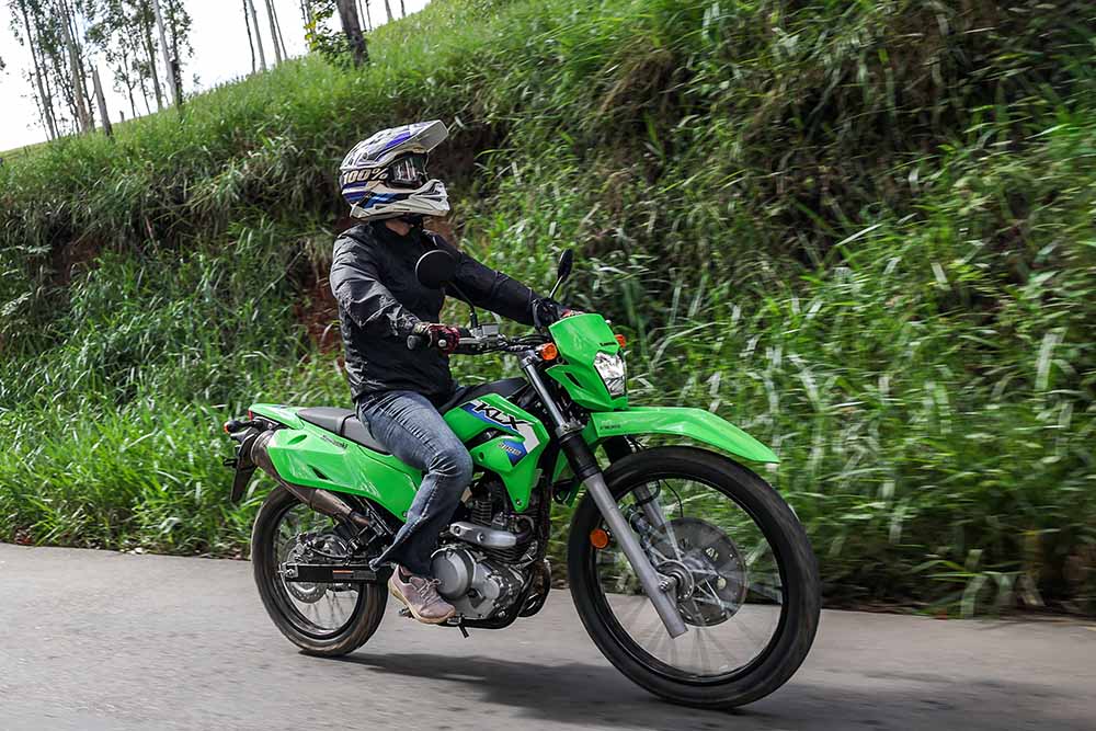 Kawasaki KLX 230, Veja preço e ficha técnica